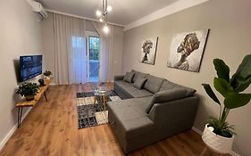 Tirana Deluxe Apartment W/ Self Check-In 24Hr!